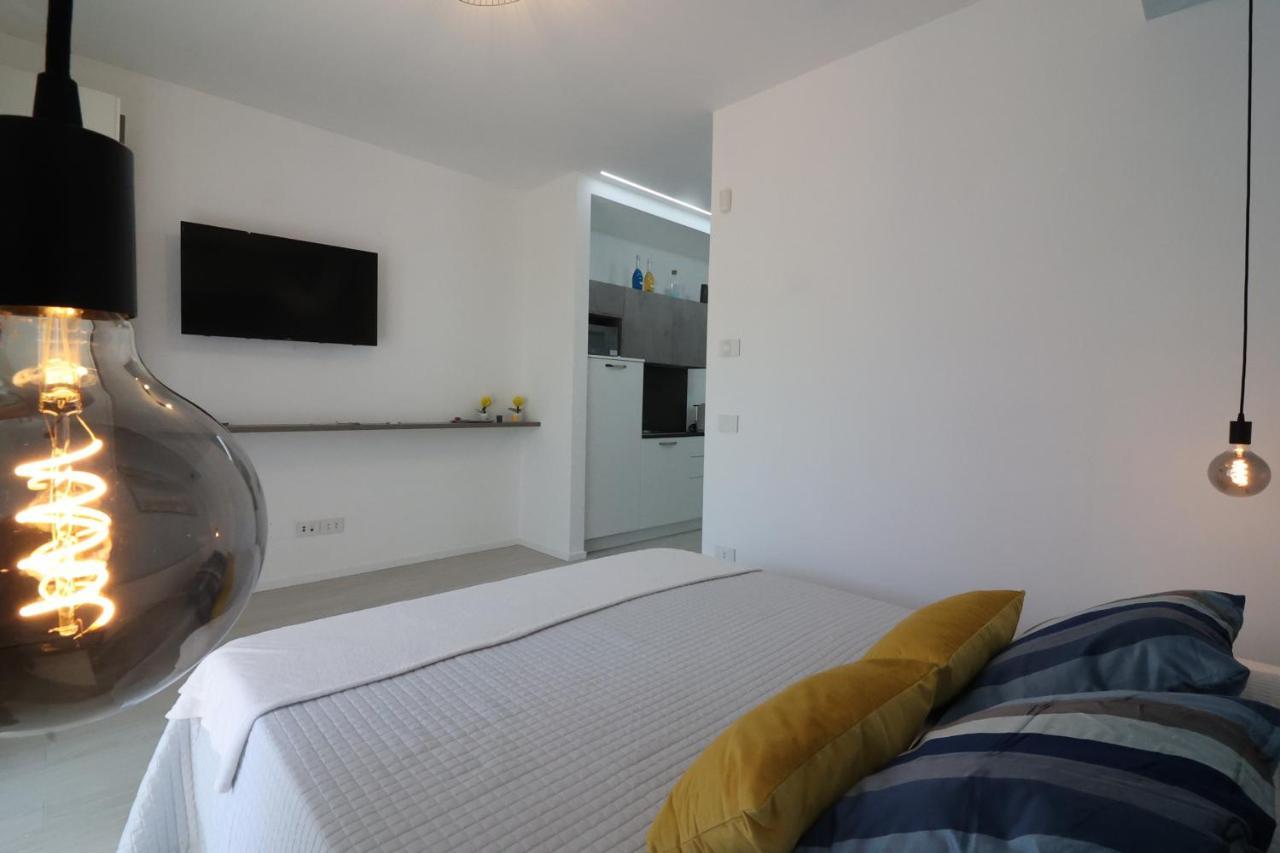 Ad Un Passo Dal Mare Hotel Bari Buitenkant foto